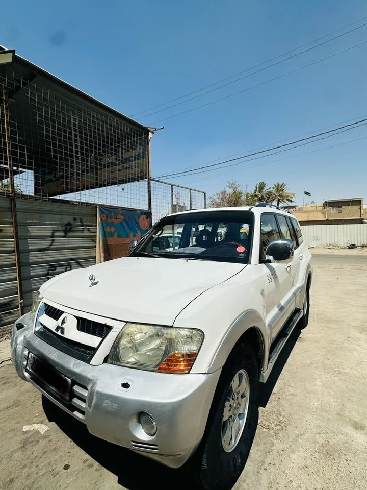 باجيرو حبتور 2006 ابيض
سياره فول فتحه شاشه كامره  طخم تاير جديد صدر جديد مكينه المرغوبه 3000 مكينه كير ابلادي بلجيس السياره بدون كص ثلاجه تبريد تدفئه جلد مابيه اي نقص  بيه لوحات وسنويه جاهزه السياره ضايعه بلشارع ماعليه عين ابد 7 راكب عائليه مال جناي السعر 48 ادوات
رقم الهاتف ***********
