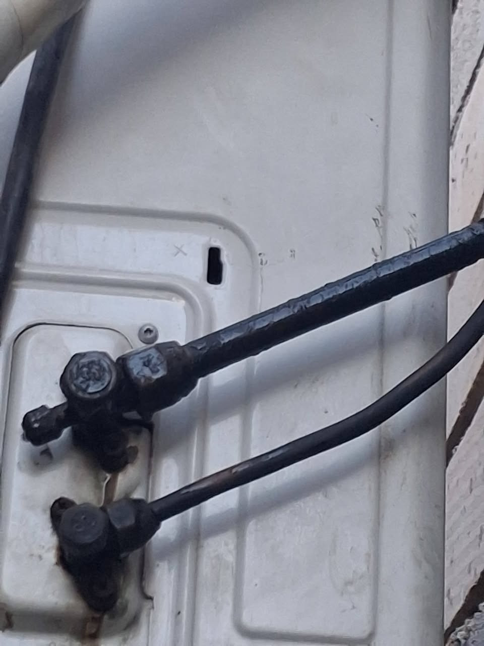 سبلت طنين الخارجيه ايفولي وداخليه توسوت 
شرط التبريد تفحص  تفتح بيدك
امبدل ماطور 
العنوان البصره جسر خالد
السعر 350
***********
