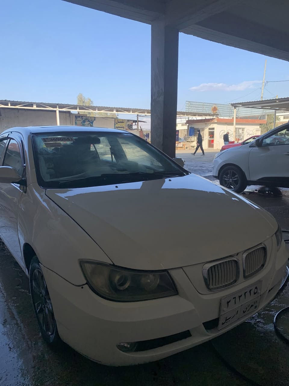 ليفان 2014 بيها 3 قطع ابيع حزام كير ومحرك كورلا شرط رايدها ب 48 عليها 10 اوراق غرامة تنزل من السعر مكاني حي الفلاح رقم ***********
