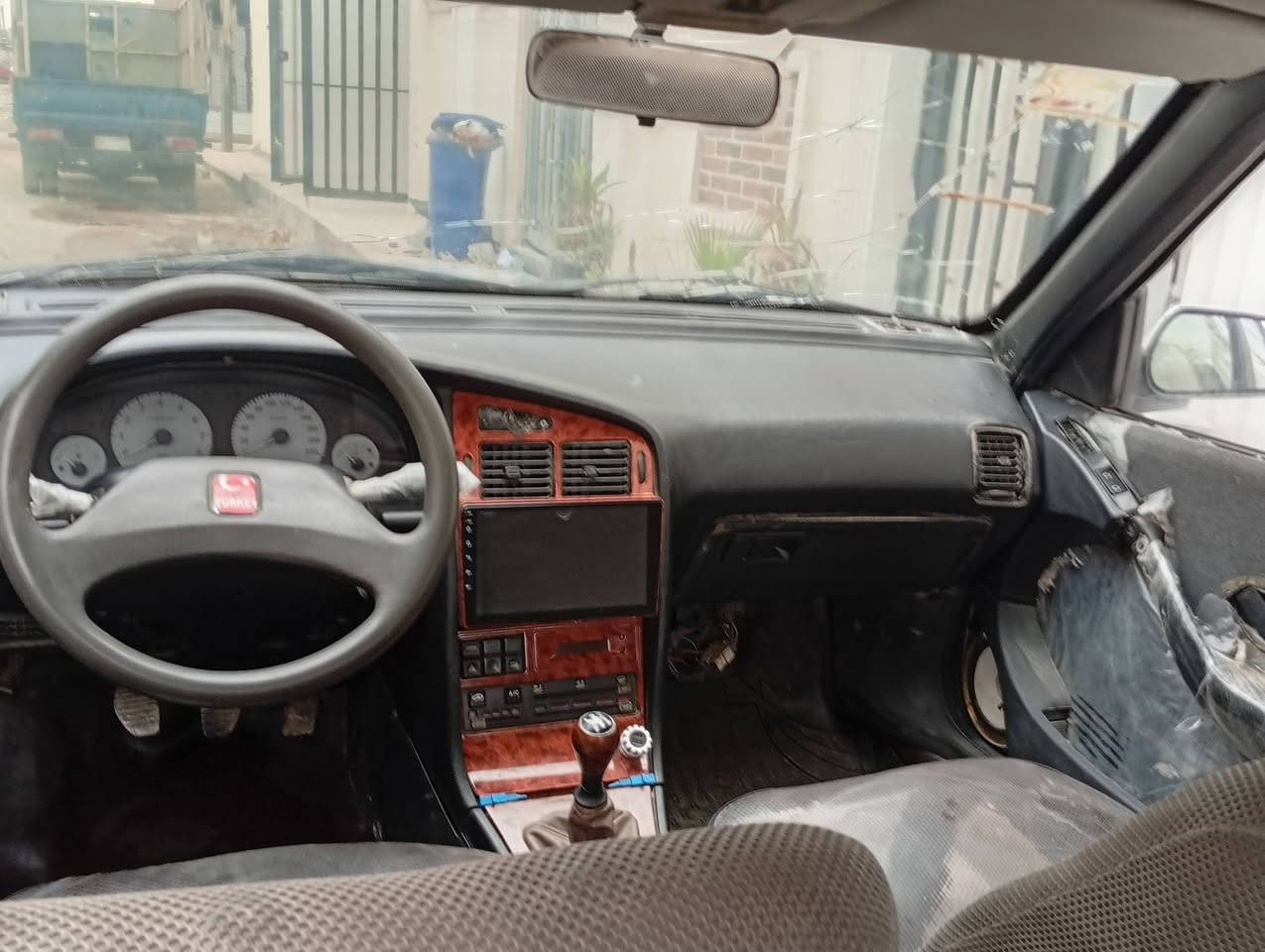 سلام عليكم
بيجو بارص موديل 2012
كير ومكينه نضاف سياره جاهزه من كلشي كهربائيات كلها شغاله ضربتها باب وجاملغ السايق 
والجنطه هم
رقم بابل تحويل مباشر صاحبها يريد تحويل 
سنويه لل 27
غرامات فقط 100 الف وينزل من سعرها 
رايدها 37ورقه وبيها مجال حك الجيه
ممتواج ع فيسبوك 
***********
