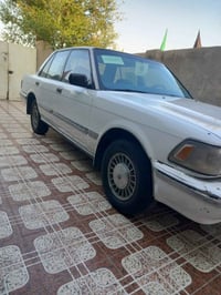 سيدان • ١٩٩٠ • مكينة ٢ ونص