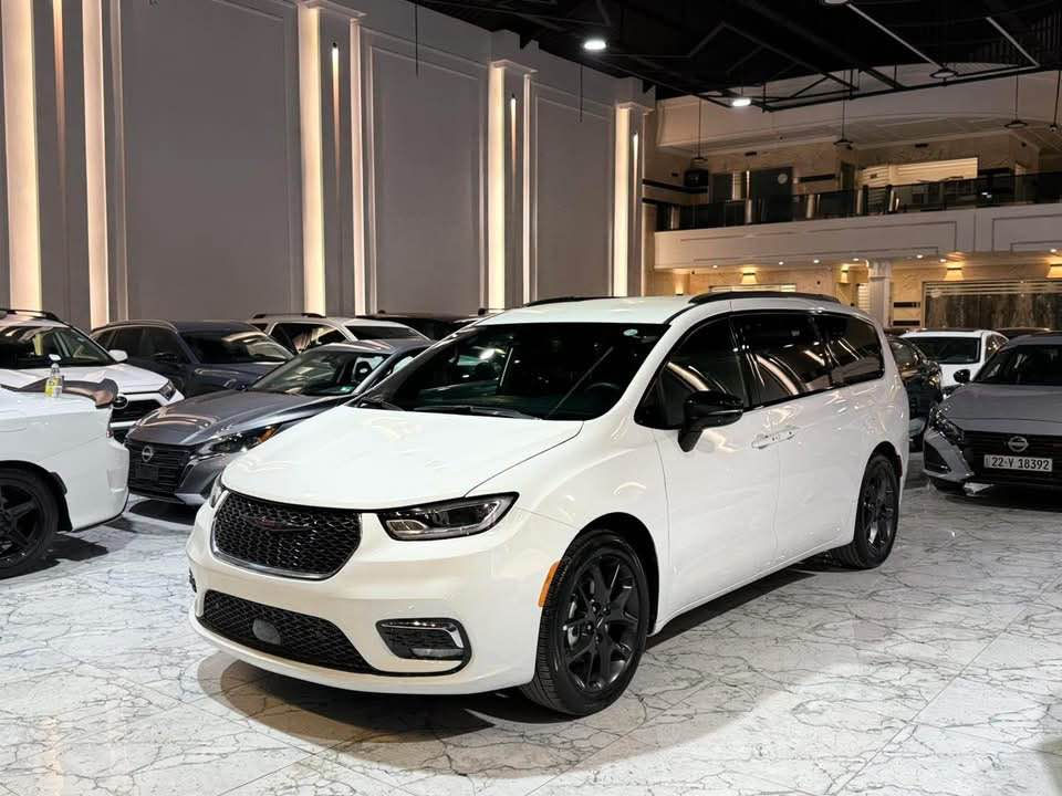 𝑪𝑯𝑹𝒀𝑺𝑳𝑬𝑹  𝑷𝑨𝑪𝑰𝑭𝑰𝑪𝑨  𝑺
موديل  2024
* مةكينة ٦ پستوني ٣.٦ 
* بونيد چاملاغ سبوغ بي ژورةوة
* دةبيتة تةكسيش هيج كيشةي نية
* مواسةفات …
محرك ٦ سلندر 3.6
مواصفات 
بصمة
تشغيل عن بعد
كشنات جلد
كشن تدفئة
كشن كهربائي
ستيرن تدفئة
رادار امامي و خلفي و جانبي
بريك بصمة 
صندوق شفت 
لايت ليد زينون
شاشة كبيرة
برده ابواب
ابواب جانبي كهربائي 
ابواب بصمة
تحكمات ستيرن
بقية المواصفات معروفة
سيارة بونيد وجاملغ صبغ
بدون دواخل

سيارة موجود اربيل

رقم شاصي

2C4RC1BGORR184289

رقم ☎️ 📞 

***********
***********

#𝑪𝑯𝑹𝒀𝑺𝑳𝑬𝑹 #𝑷𝑨𝑪𝑰𝑭𝑰𝑪𝑨 أربيل, العراق
