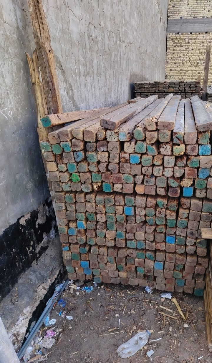 للبيع قالب خشب تارس نظيف
عدد 12 مكعب ونص
عنوان الحلة المركز
اتصال هاتف ***********
