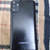 عندي هاي موبايل شغال مابي شي بس اريد ابيعه اريده 25اوبي مجال رقم الهات...