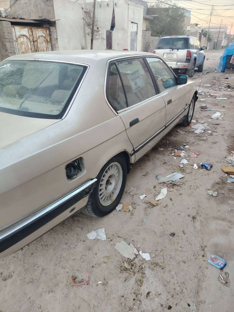 بي ام ٧٣٥ للبيع مكينه كير نضاف زوج تاير كدام ارضيه جديده سياره عوزه ترتيبات قليله ***********
