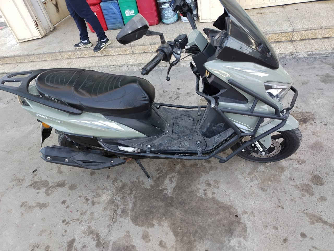 ماطور ماكس زيرو بعدو  2023 ماشي 2500 كيلو ماطور نضيف كثر مما تتوقع سعر 900 بي مجال بسيط
*********** بي واتساب
