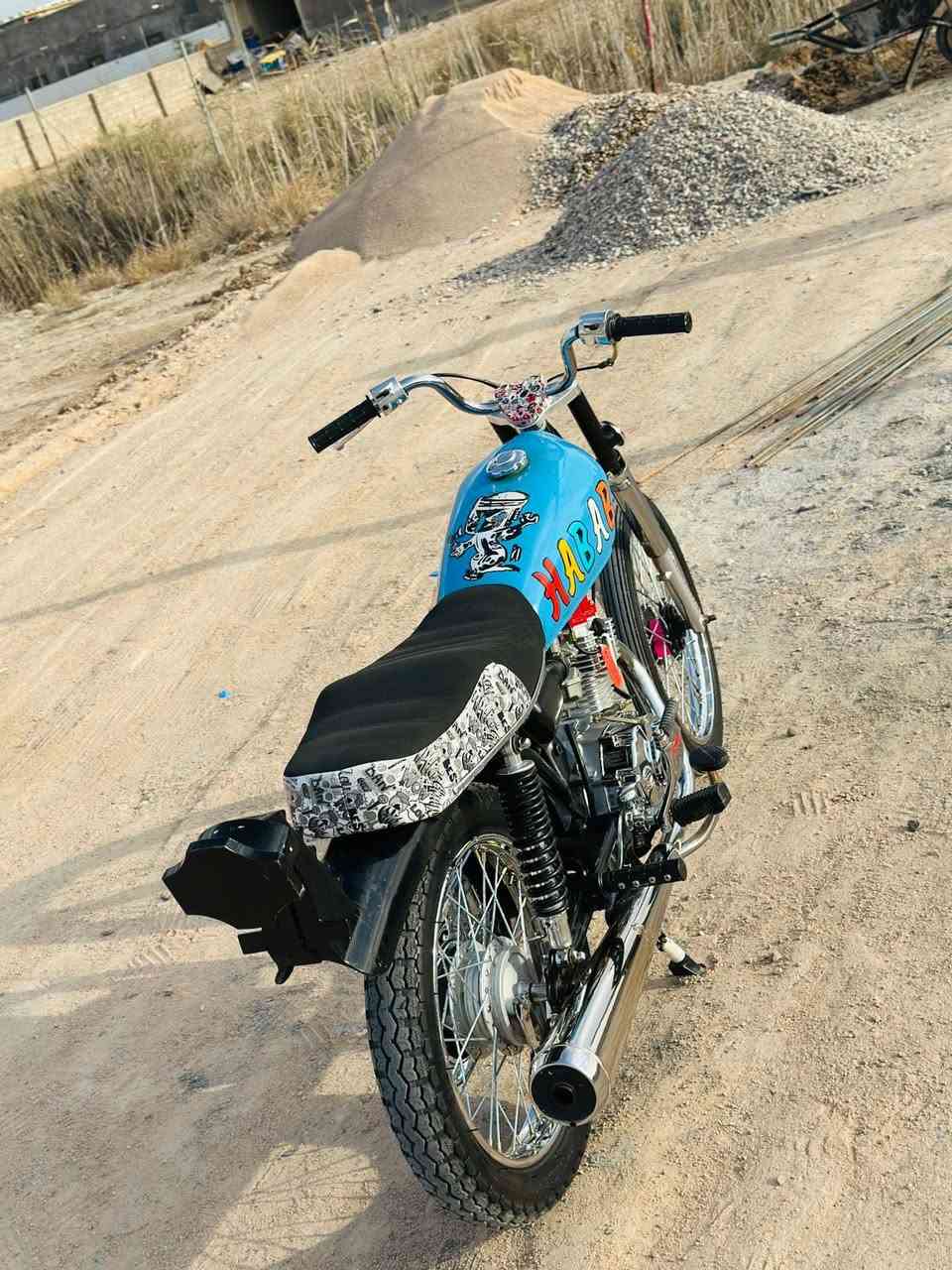 يا الله سلام عليكم خوان دراجه لبيع تعميره ٢٠٢٦ دراجه نصبه فول يولد بل حقيقه احله من صور دراجه هاون بل مشي ما فاصل بيه ومعتني بيه الله شاهد ما نقصه اي شي هيه سدر باكستاني اصلي وغراض كله اصلي وسعر خاص دراجه ادوات بكاني بصره ابو الخصيب هاذه رقمي وشراي يدلل علينه *********** سعر ذا شراي تصل وانا خادم بدون سيبايه
