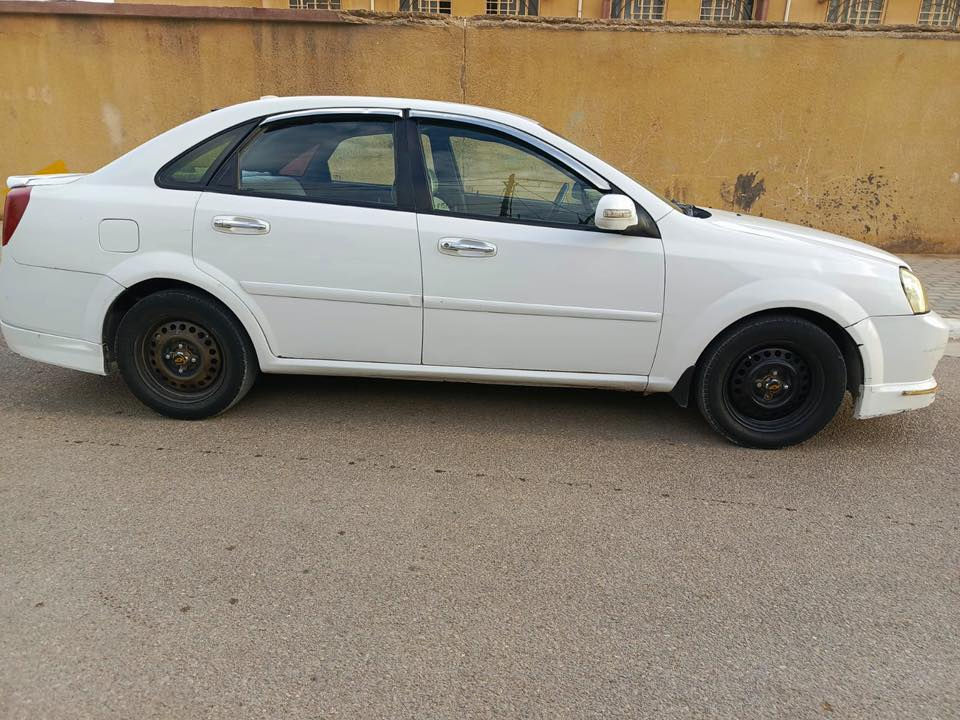 ابوتره ٢٠١٠خليجي كير عادي بيها ضربه جاملغات خلفيه مكينه بيها بدايه تبريد ثلج سنوية جديدة السياره في كربلاء السعر ٦٠بيها مجال 
***********
