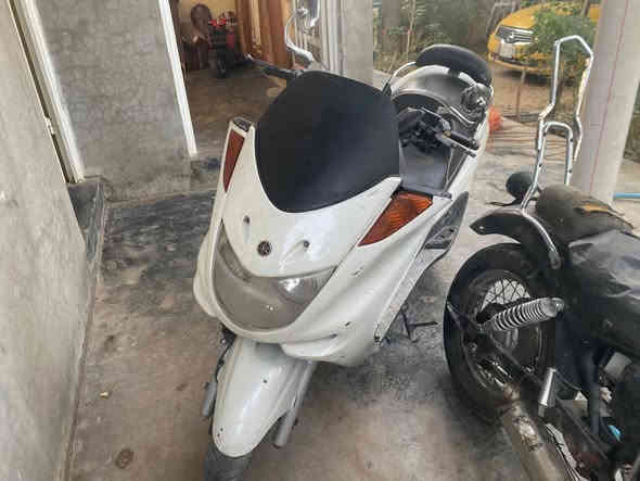 السلام عليكم دراجه ماجسته دبل رون للبيع او مراوس بايراني سرعته 160 سعره 550 وبي مجال مكاني ديالى خانقين الرقم *********** اوراق كامله دراجه كامل مكمل
