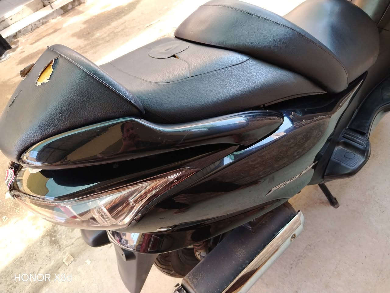 السلام عليكم✋السعر مليون 550 وبيه شي بسيط حك الجيه
دراجة فورزا 09 كرستال  
دراجه جديد استعمال شخصي
 فول مواصفات للاخير 
1.دراجه ABC مانع انزلاق
2. 7كير 4تحويلات اوتماتيك رياضي وكير عادي
3استاند حساس كلوب جنطه عده شركه
4 كلج رياضي ونيكل دبلات امامي تزويد
دراجه نظافه فول للاخير واحلى من الصور 🌆🏜🌠


**إذا كنت صاحب هذا الإعلان وتريد حذفه لأي سبب، رجاءا أرسل رسالة إلى الدعم الفني**