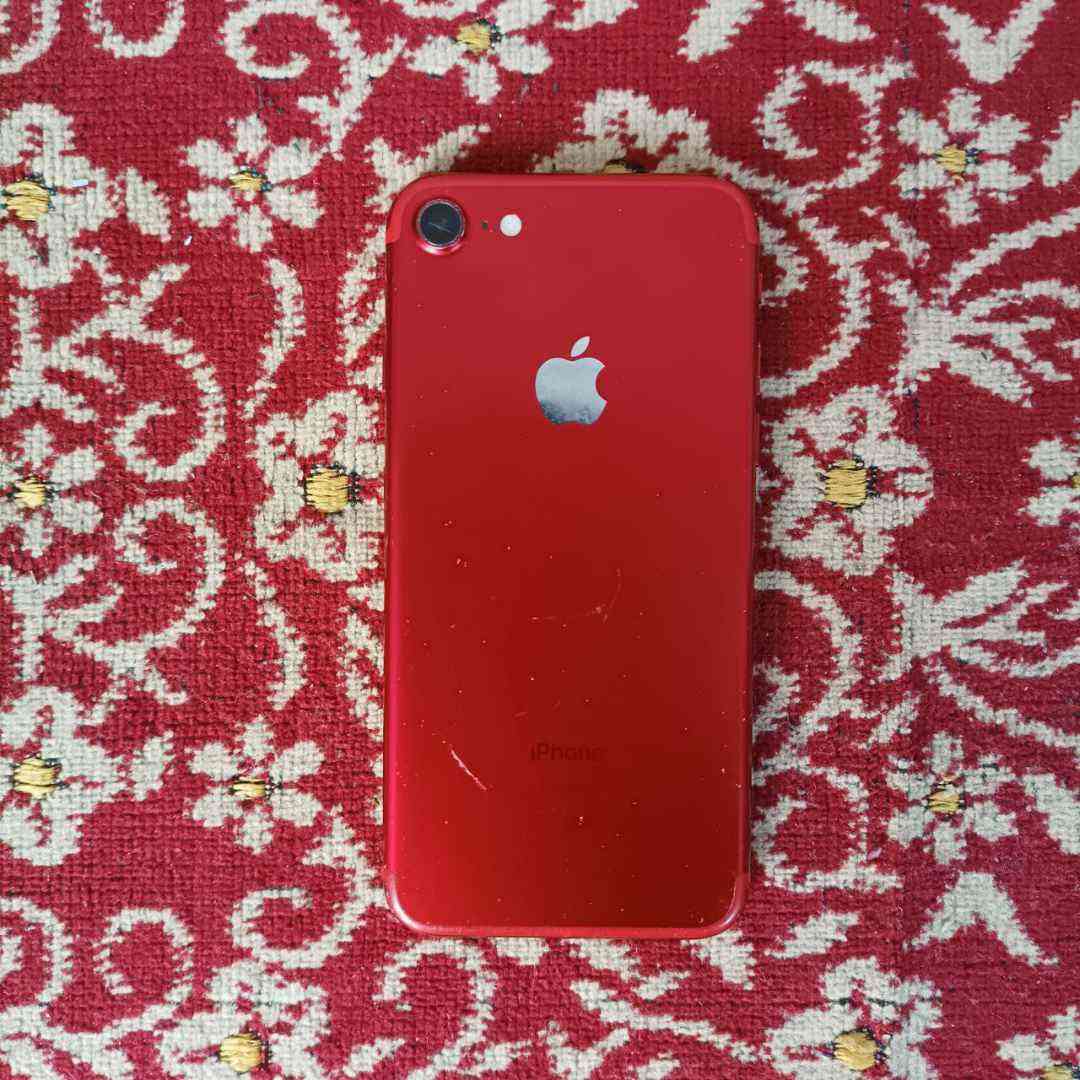 ايفون 7 العادي اخر صورة فحص على الحاسبة 
بطارية : 69 بس تقرا على الحاسبة 80
الذاكرة : 128 
عطله الوحيد ب سماعة الاتصال فقط
السعر : 75 وبي مجال للطيبين تشلعون عيوني
اوصل فقط نجف شارع الرسول شارع المدينه او يم الامام او تجي تاخذه النجف, العراق


**إذا كنت صاحب هذا الإعلان وتريد حذفه لأي سبب، رجاءا أرسل رسالة إلى الدعم الفني**