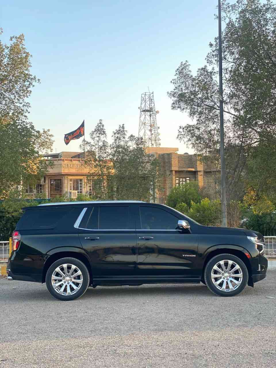 � للبيع: شفروليه تاهو 2021 بريميير (Premier)
📍 الموقع: محافظة ذي قار
🎨 اللون: أسود
📅 الموديل: 2021
💼 الفئة: بريميير أعلى مواصفة
🛞 الدفع: رباعي 4x4

🔥 المواصفات:
🔹 محرك V8 سعة 5.3 لتر
🔹 ناقل حركة أوتوماتيك 10 سرعات
🔹 دفع رباعي 4x4
🔹 جنوط كروم أصلية
🔹 دبل عادم (مخرجين)
🔹 فتح بصمة كهرباء خلفي
🔹 حساسات أمامية وخلفية
🔹 كاميرا خلفية
🔹 شاشة لمس كبيرة
🔹 Apple CarPlay / Android Auto
🔹 مقاعد جلد كهرباء
🔹 تكييف قوي
🔹 فوانيس LED
🔹 مرايا كهرباء
🔹 زجاج مظلل
🔹 مثبت سرعة وأنظمة أمان

📊 الحالة:
🟢 السيارة نظيفة جداً
🟢 استخدام شخصي
🟢 جاهزة للفحص
🟢 جاهزة للاستخدام مباشره 

مكان السياره 📍ذي قار 
رقم الهاتف 📞📞 ***********
 سعر السياره 💵430 $$
