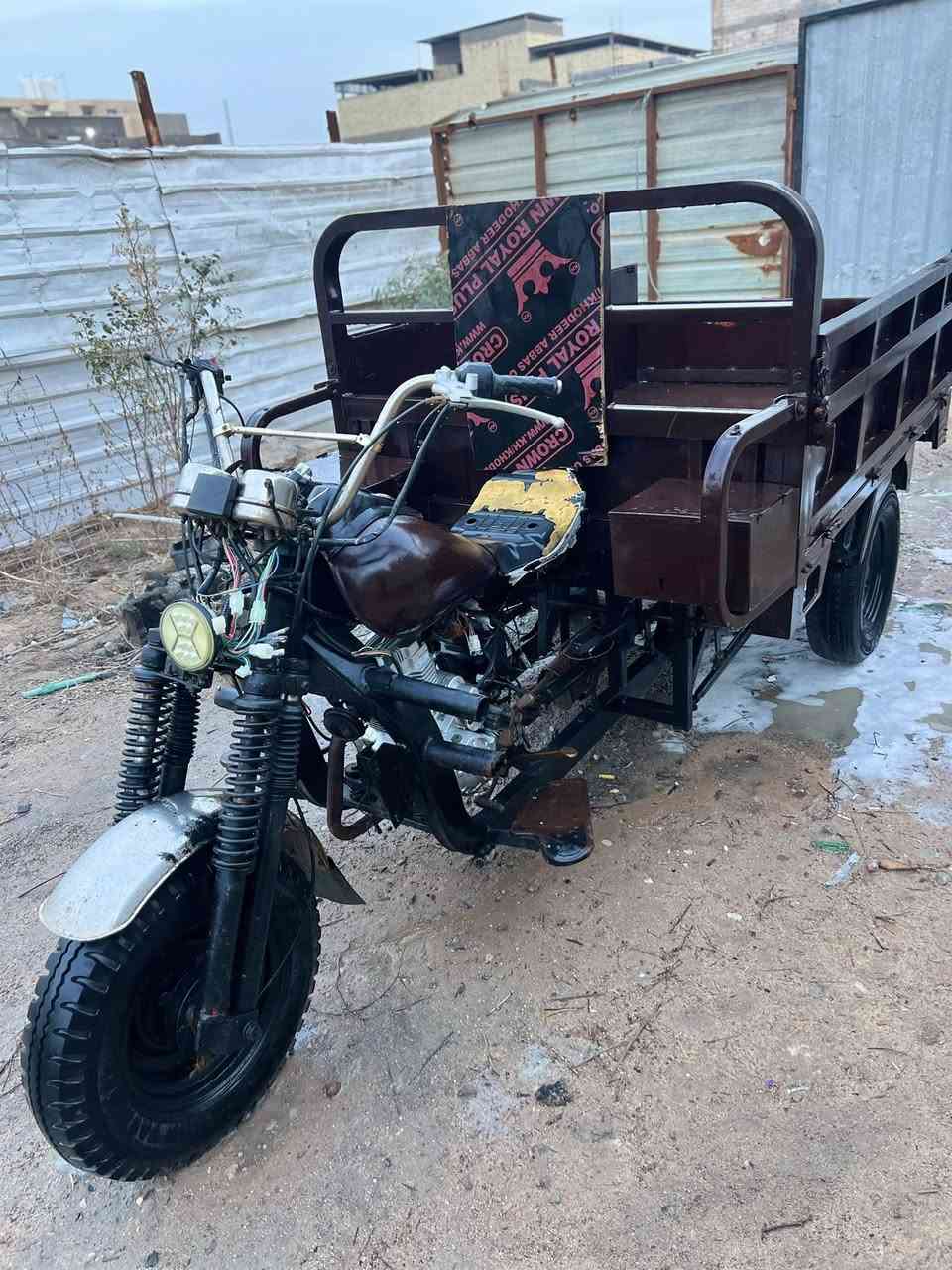 السلام عليكم ستوته همر للبيع موديل 2017 
المحرك 150 مكينة جمرة كربلائية جديدة 2025
كهربائيات ظفيرة جديدة جاهزة تجي وتشوف بعينك 
ستوته اصولية مكمرك اوراقها موجودة
مكاني البصرة ابو الخصيب  منطقة ابو الجوزي 
السعر خاص 
 رقمي متوفر واتساب ***********
