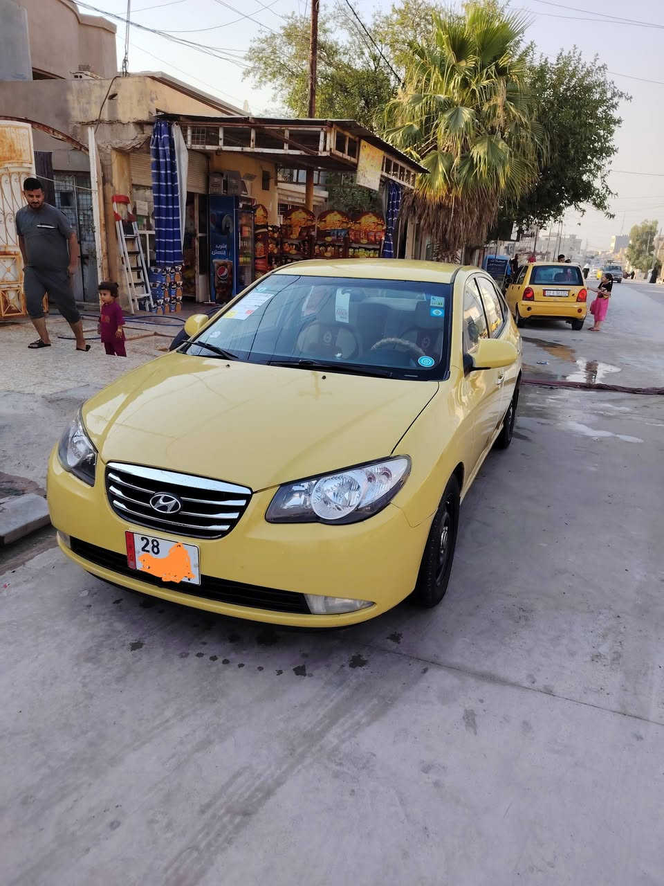 السلام عليكم
سيارة انتر للبيع
موديل 2009
رقم نجف بسمي هزا جديد
مكينة كير شرط كير اتوماتيك تبريد تدفا تتخم تاية  جديد
للاستفسار
***********
***********
