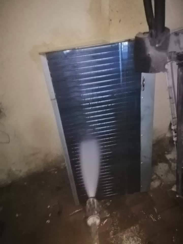 السلام عليكم الورشه المتنقله في ناصريه
لصيانه السبالت تنصيب سبالت وغسل سبالت 
وصيانه كافه اعطال السبالت كهربائيات ليك شحن غاز كان 410 R❄️ كان R22❄️ جميع السبالت كان كنتوري او جداري❄️ فقط عليك تواصل على ذني الارقام تحب واتساب تحب اتصال احنا بالخدمه‏‪‏‪ ‬‏‬‏ ***********

