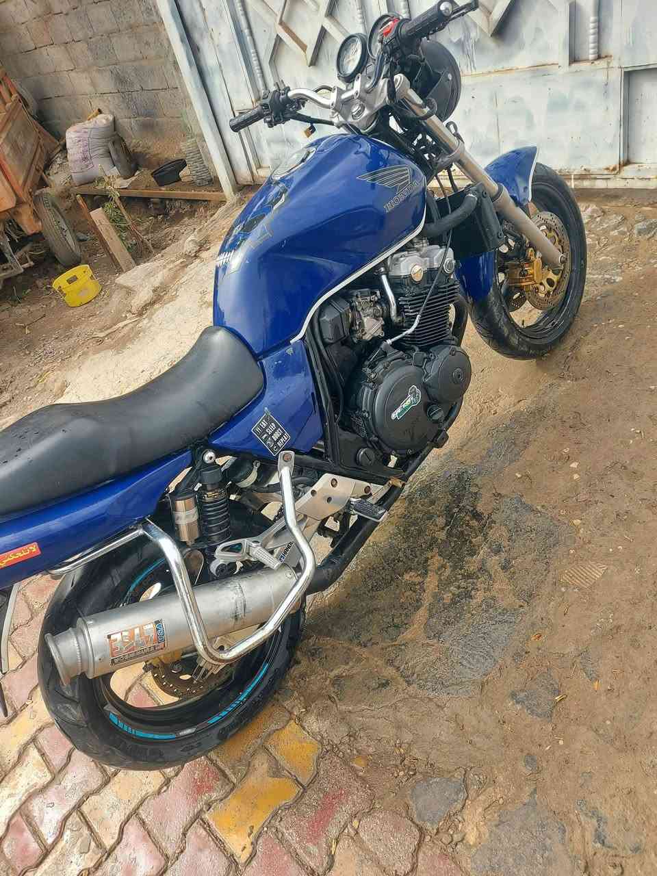 سلام عليكم سيبي فور جيل ثاني تعليمي 8  ولف خير من الله نكره سلف كل نقص مابيهه بغداد مجمع بسمايه
سعرهه واحد و150بيهه مجال قليل قابل التفاوض ***********
