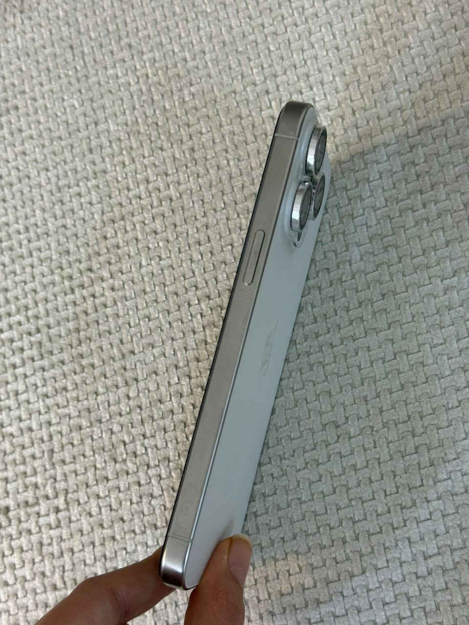 سلام عليكم 
للبيع موبايل ايفون 15برو ماكس
ذاكرة 256 بطارية 88
غراض باكيت فقط
نضافة 100%
شرط ما مفتوح ولا امبدل بي شي 
العنوان حي الصديق 
للاستفسار ***********
