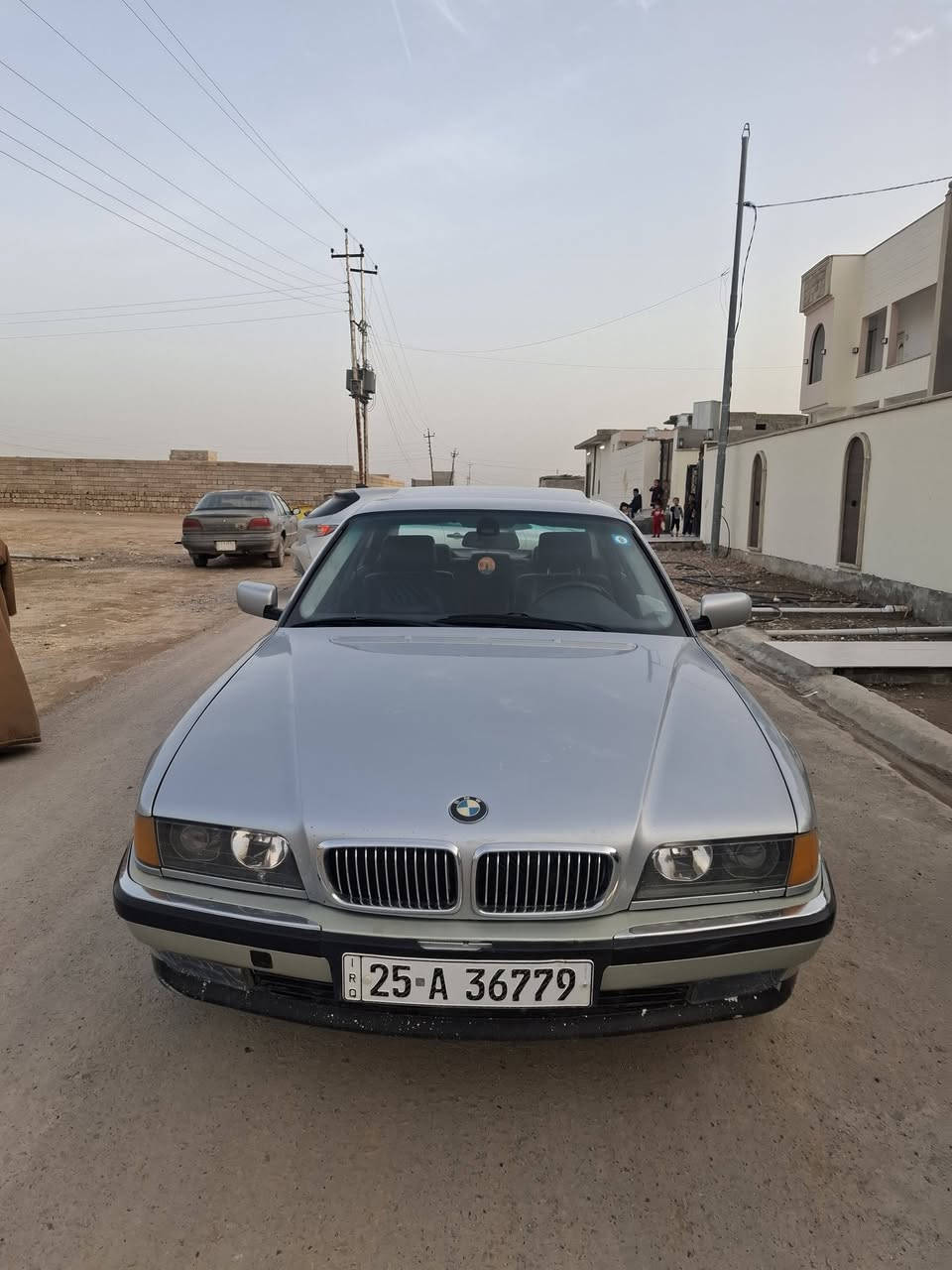 سلام عليكم BMW موديل 98-  رقم كركوك انكليزي مواصفات فول جنطه شفط مرشوشه حزام بدون ضربه كفاله من اي ضربه ماعدا جاملق الايمن  اسعر 90 بيها مجال للشراي للتواصل
***********///*********** عنوان تكريت
