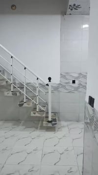 سايدين المطار • ٥٠م • بناء حديث