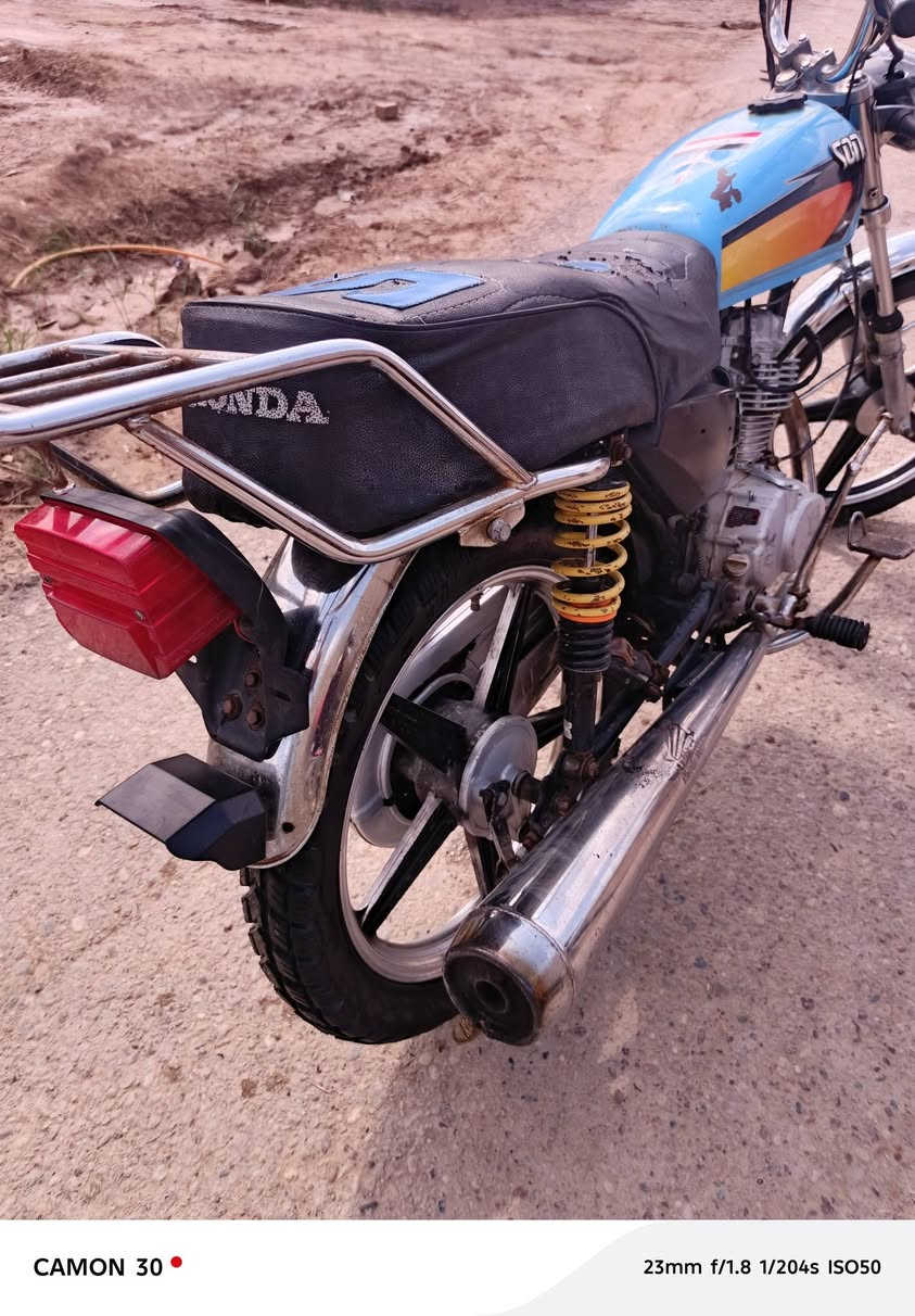 السلام عليكم دراجه تايكر موديل 2020 مكينه جديده لاتبخير ولانضوح ولاتنقيص نكره هندر اربعه كير ترايك وين ميعجبك ناقصها بس دشبول وباتري سعرها 325 وبيها مجال مكان بغداد نهروان ***********
