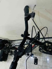 شباب بايسكلات ثنين واحد ياباني مسافات بعيده  وثاني بناتي   الياباني كا...