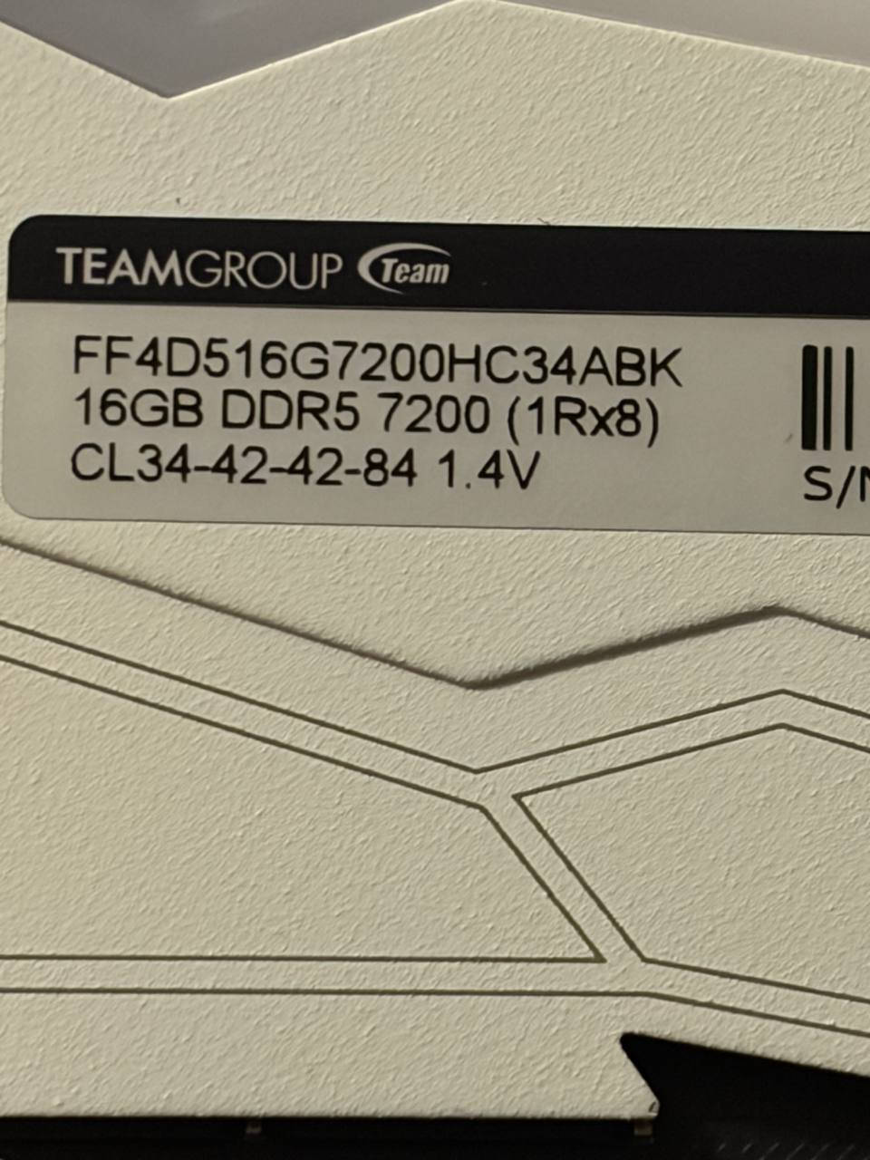 رام t-force
32 جيجا  ثنين كل واحد 16
سرعتها 7200 وسعر الجديذ مالته فوك ال ٧٠٠ الف
وهذا عارضه ب٥٢٥ وبيه مجال نظيفات كلش ما مستخدمهن ابد


**إذا كنت صاحب هذا الإعلان وتريد حذفه لأي سبب، رجاءا أرسل رسالة إلى الدعم الفني**