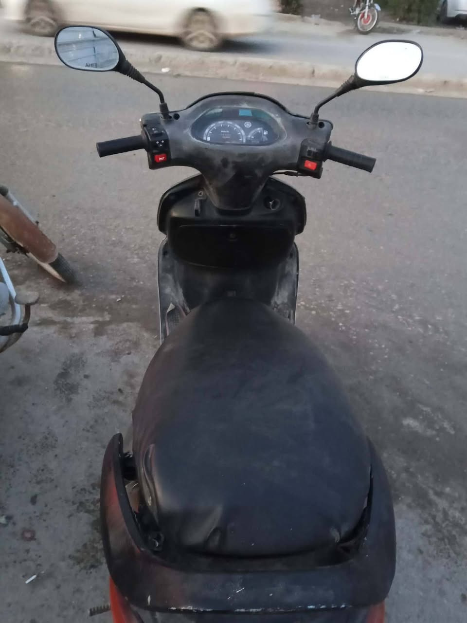 دولفين نكرة سلف لا نضوح ولا تبخير مكفوله
مكان حله مركز المدينه معروضه ب٣٧٥ 
 مكلف بالنشر هذا رقم صاحبها ***********
