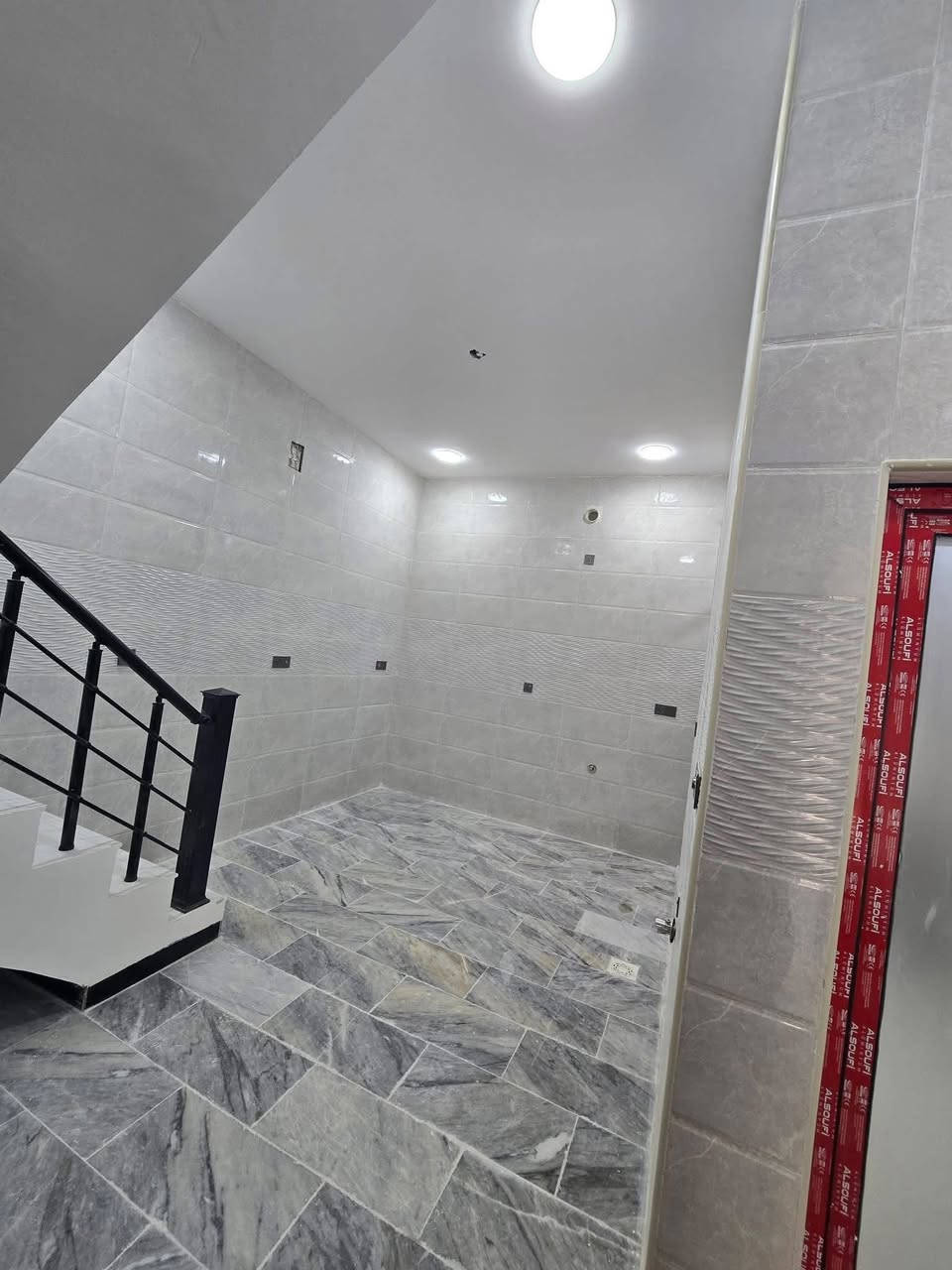 الايجار الايجار

600 الف 50 متر زيرو ما مسكون  

3 غرف نوم 

حي الجهاد ديوان المخابرات 

***********
