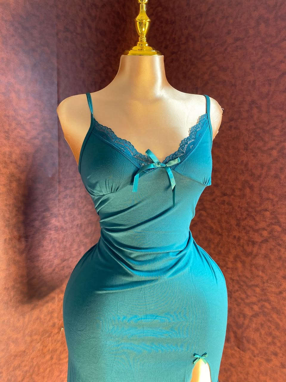 سلام عليكم عندي هاي بضاعة باقي منه قطع اريد ابيعهن بسعر جملة .


**إذا كنت صاحب هذا الإعلان وتريد حذفه لأي سبب، رجاءا أرسل رسالة إلى الدعم الفني**