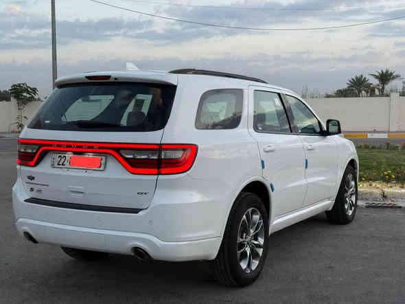 🚘 دودج دورانغو GT Plus – موديل 2019 – خليجي هارلم
ماشي 46,000 كم فقط – فول مواصفات – حالة ممتازة

✨ المواصفات الداخلية والخارجية
• فتحــة سقف
• داخل عسلي فاخر
• كشنات أمامية وخلفية تدفئة وتبريد
• كشنات بخاصية الميموري (خزن وضعيات)
• شاشات خلفية أصلية "بلادية"
• تشغيل عن بعد (Remote Start)
• جنطة كهرباء (Tailgate Power)
• سلايت تحكمات ستيرن + شفتات يالستيرن
• إشارات بالمرايا
• بروجكتر + شاشة أمامية كبيرة
• حساس خلفي + كاميرا خلفية
• بصمات تشغيل عدد 2
• نظام صوتي مع هيتفونات الشركة الأصلية
• الإطار الاحتياطي (السبير) منازل

🔧 الملاحظة:
يوجد PDR (إصلاح دنت بدون صبغ) حجمها شبر، غير مرئية إلا بالسونار في المكان المحدد بالصورة.

📍 الموقع: بغداد – العامرية – مجمع نجمة بغداد
💰 السعر: 295 ورقة (بيه مجال بسيط)
📞 للاتصال: ***********

🔥 لا تفوّت فرصة امتلاك دورانغو GT Plus بمواصفات كاملة وحالة نادرة! 🔥 بغداد
