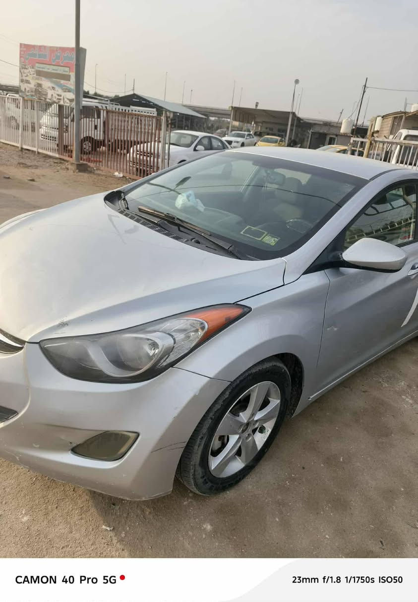 سلام عليكم
النترا للبيع فقط موديل ١٣
وارد امريكي
السيارة جاهزة محرك ١٨٠٠ دوش
 گير حدادية كهربائيات 
تبريد رقم كربلاء
بيها جاملغ امامي مبدل وصبغ بابين نفس الصفحة
للعلم الصبغ ملاون السيارة ليبل واحد ماعدئ الجاملغ
السعر ١٠٢ وبي مجال حگ الجية 
مكان السيارة كربلاء طوريج
وشرط اليشتري يداور
للأستفسار ***********
