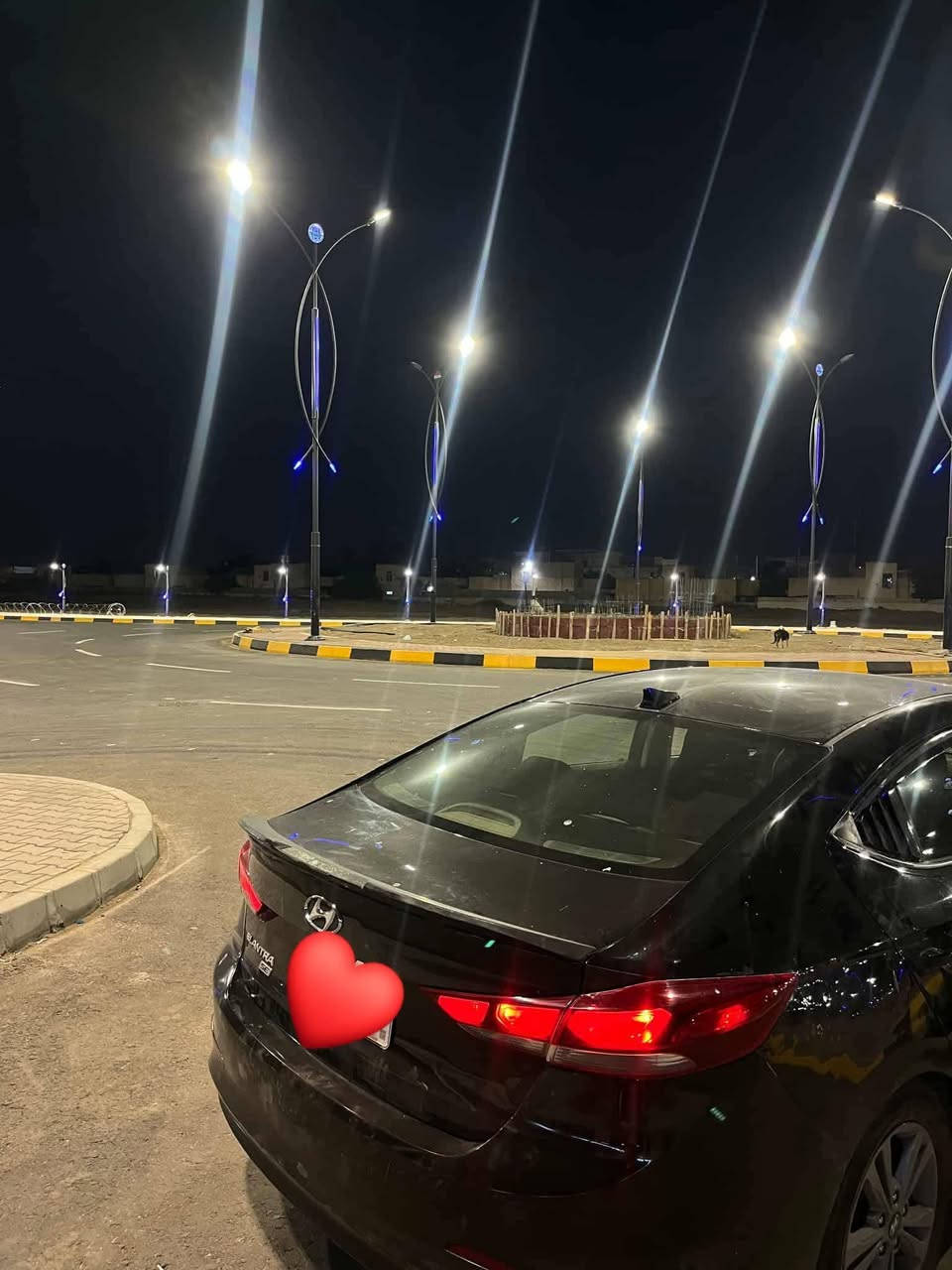 مواصفات se لون اسود
1.محرك 2000 دوش المرغوب✈️
2.لايت زينون
3.شاشه كبيره لمس
4.تحكمات ستيرن
5. ثلاث انظمة قياده(نورمل. ايكو. سبورت) 💀
6.تراكشن(مانع انزلاق)
7. كير اوتوماتيك AT المرغوب
8.ماشيه 146 الف بس
السياره مواصفاتها معروفه وسياره مرتبه الضرر بامريكا بس البنيد وبلعراق صاير بيها مكانات بارد وفحص موجود السياره سعرها 115وبي مجال او المراوسه حسب القناعه الرقم***********  مكان السياره موصل ايسر
