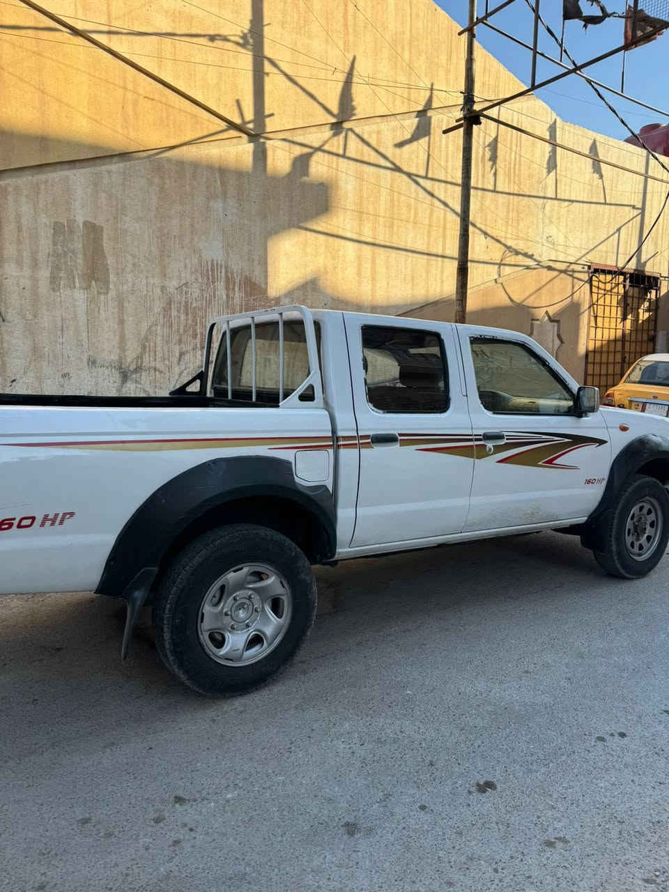 سلام عليكم بيكم ألفين و8 
مكينة ونج  محور  مكفوله من كص والسرقه 
سيارة أدوات   السعر 45 ورقه    وبيه مجال بصيط  
التواصل ***********
