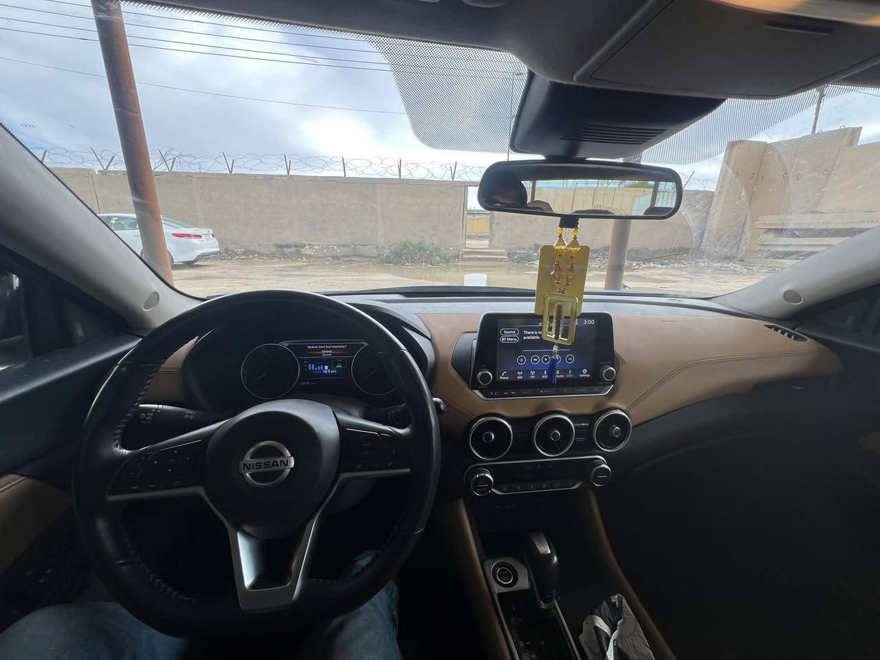 الله للبيع او المراوس بسياره عاليه 
نيسان سنترا امريكي 2023 معوقين رقمه ذي قار 
فقط بنيد مبدل 
جاهزه من كلشي السياره ماشيه 26 
فول واحد على واحد 
نضام ايكو 
فتحه 
تحكم ستيرن 
دواخل لونين مميز 
كشنات كهربائيه 
تبريد جاهز 
مكينه حاله جيده جداً 
كير جيد جداً 
جاهزه السياره فقط بارد بالجنطه من النقليات مامسويه ٥اصابع وموجود يمك بالصوره 
الشراي يتصل وانه خادم ***********
السعر 128
