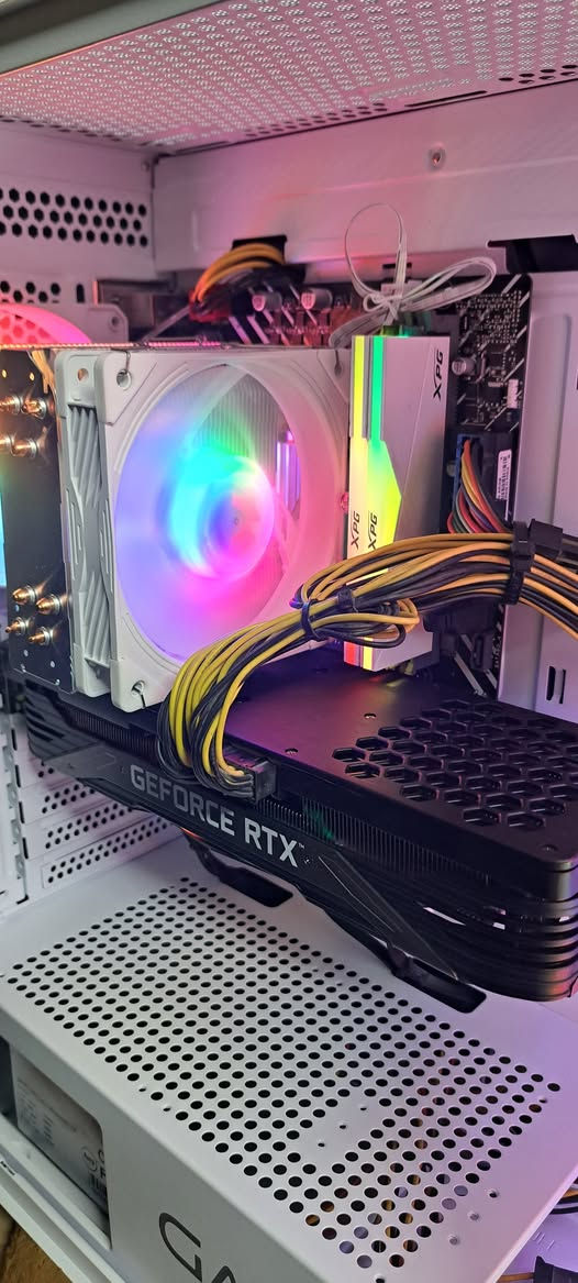 كيس تجميعه للالعاب كوراي 5 جيل 12

المعالج intel core i5-12400f

التبريد غازي  ag400

الرام-  xpg 16 gb ddr4 3200mhz

المذربورد  asus prime h610

الهاردات ssd 265 - hdd 1 tb

كرت الشاشة  gainward 3070  8gb

البور سبلاي segotep 850w gold   

كيس  galax case 4 fan

تجهيز جديد تقريبا كل القطع جديدة

منصب بي العاب

سعر الكيس 950 الف رقمي ***********

بغداد شارع الصناعه لايوجد توصيل
