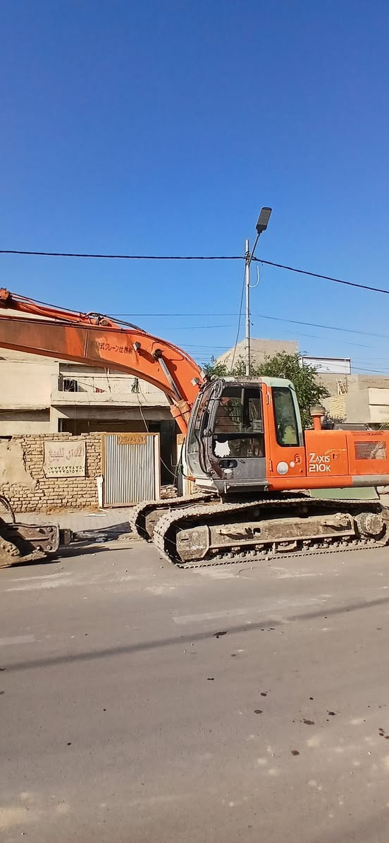 السلام عليكم
اخذ قطعي   تفليش الدور القديمه وتسليم ارض جاهزه للبناء الحديث مع معالجه التربه وفرش المواد الجلمود والسبيس عمل درجه اولى #مكاني كوت
#هاتف 
 ***********اتصال 
ابو علي لتفليش والترميم
