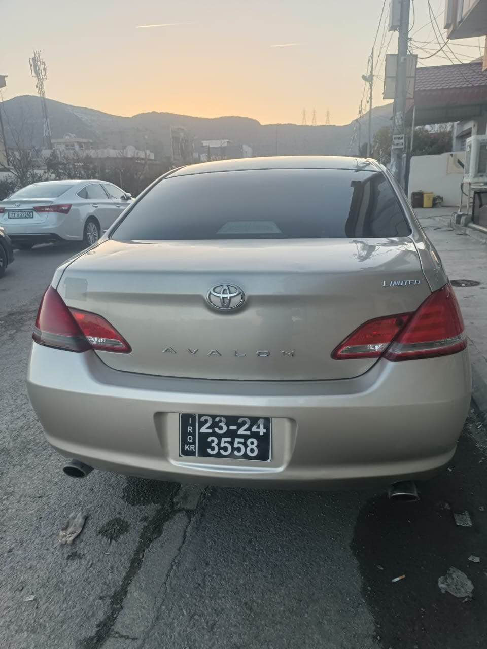 ئةڤةلؤن ٢٠٠٨ 
بةسمة سلايت كوشن جلد
كوشن ساردوو گةرم 
تةبريت ساردو گةرم لة جئگةى خؤى ئيش ئةكة
دةعمو ليدرانية
كير و مةكينة بةشةرتى ١٠٠ فيتةر
سةوتى جيجيتال بةشةرت
پترى تازة ٤ تايةو ويلى ناو پاكةتى بؤ بةستراوة 
هةموو گيانى بةشةرت 
ناو زةرد  پةردة بةسمة 
براوةى دوبةية  
هةموو گيانى بةشةرت 
مالى دؤستة 
كوشن كارةبا
٥٨ كةلاو كةميك مةجال
*********** وةتس ئاپى لةسةرة
*********** ڤايبةرى لةسةرة 
براوةى دوبةية تكاية مشتةرى نيت بزارم مةكة لةكةل ريزم رانية, السليمانية
