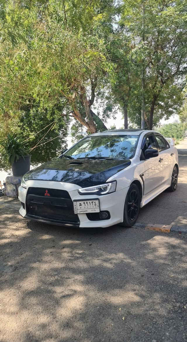 سلام عليكم شباب
لانسر قرش 
موديل 2016
مكينه 2.0
محدثه كت كامل ايفو
دعاميه امامي EVO 
بنيدEVO
سبايدر EVO
دعاميه خلفيه ralliart
لايت امامي دزاين اودي متغير
بكلايت دزاين اودي سموك
عليها اناره جوه سياره محيطيه RGB
مبرمجة تحديث اوبشنات كامل
بيه صبغ ربع جاملغ السايق (موجوده الصور)
حادث امريكا فقط بنيد ومحدث ايفو
م/رقم جديد سنوية جديدة

***********
بغداد/المنصور

