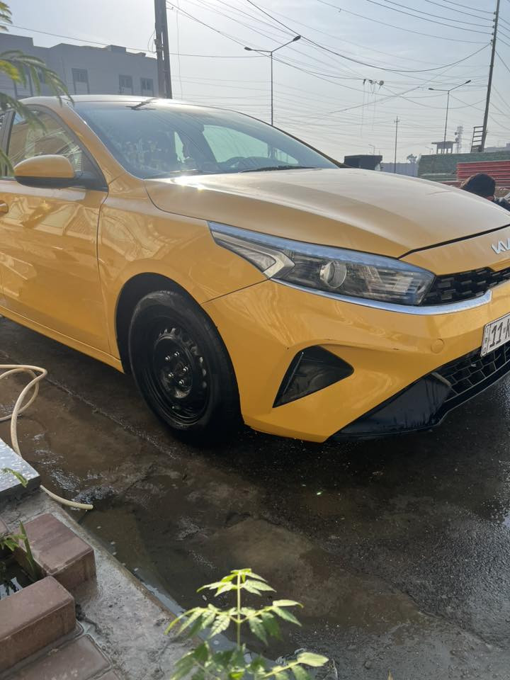 إسلام عليكم فورتي 2024 سياره جديده ونضيفه ما ناقصها شي سياره حت ما مشتغله تكسي ستخدام شخصي سياره وارد امريكي حادثها وسونار ويه صور سيارة مرقمها بغداد خصوصي 
للبيع او مراوس مكاني بغداد الحسينيه ***********
سعر ١٦٠ وبيها مجال
