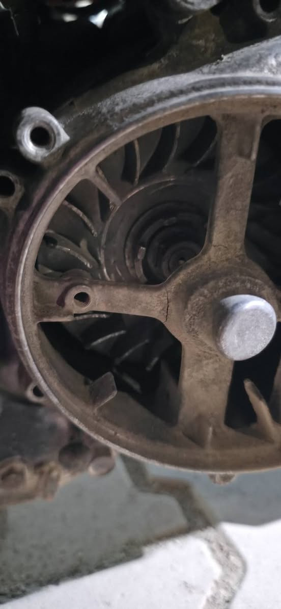 السلام عليكم حبايب ماكس عدلة بوشة 55،ابلاد بية كلجات اصلية اشاير او بكلايت مال 4 اصليات شراي اجيب المصلح ويك 
السعر 700 او بية مجال شي بسيط لل شراي مكاني مغربة تفاصيل أكثر خاص او اتصال ***********
