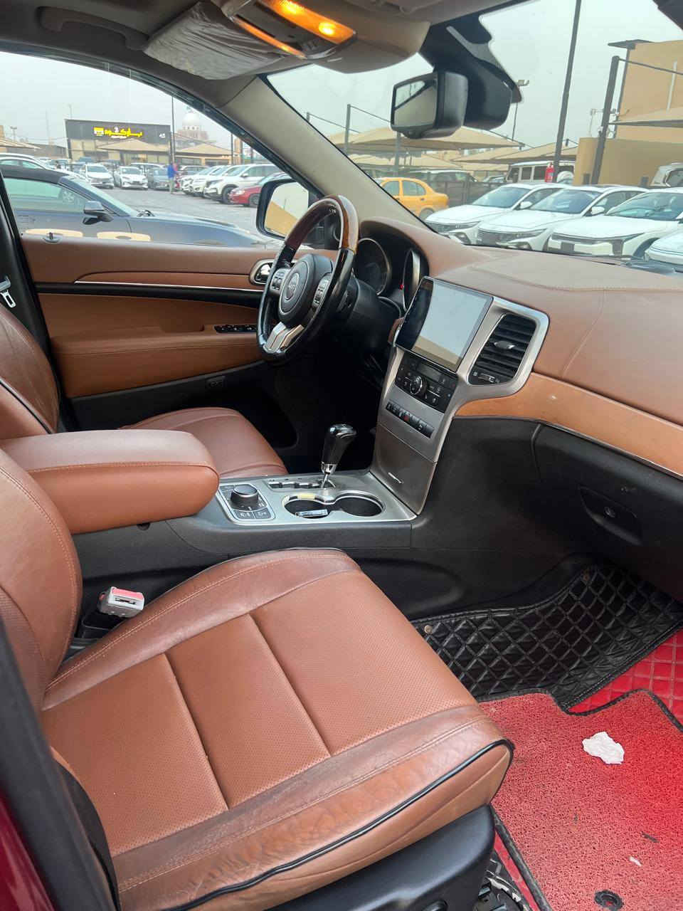 سلام عليكم
جيب موديل 2013 (   خليجي  ) مكفولة كفالة عامة صبغ وتبديل وشخط 
رقم بغداد دولي تحويل ثاني يوم 
فول مواصفات اوفرلاند
 حجم المحرك : 6سلندر 3600  
ماوس وضعيات قياده الفور ويل 
جكات 3 وضعيات
 فتحة بانوراما  
*غرفه السياره عسلي 
بصمه  
كشنات الاماميه كهرباء
حساسات خلفية وامامية وجانبيه
تشغيل عن بعد   
تحكمات ستيرن فول
المكان كربلاء 
السعر 215 
للاتصال***********
