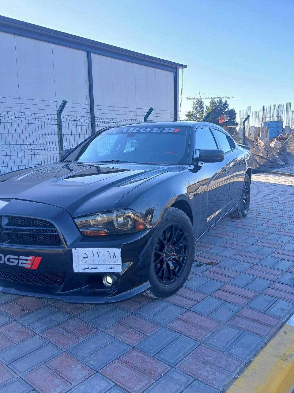 السلام عليكم سيارة نوع جارجر 2014امريكي سيارة جاهزة مكينه حداديه تخم تاير تبريد مكينه  3600سيارة مكفوله الغد وشواصي مكفولات السعر 140وبيه مجال العنوان كربلاء رقم الهاتف***********
