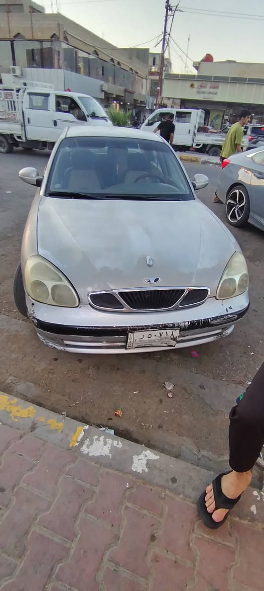 من رخصة الادمن...
دايو نوبرا موديل 99 رقم بغداد صدر جديد طخم تواير جديد كير نظيف محرك بداية صرفيه  والباقي شوف العين السعر 33 ...
***********

