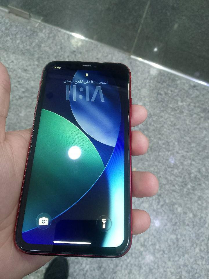 السلام عليكم
ايفون 11 نظيف 
مبدل شاشه اخت الاصليه 
وبطاريه مطورة 
ذاكرة 64 
كله شغال 
سعرة 165
بغداد ***********
