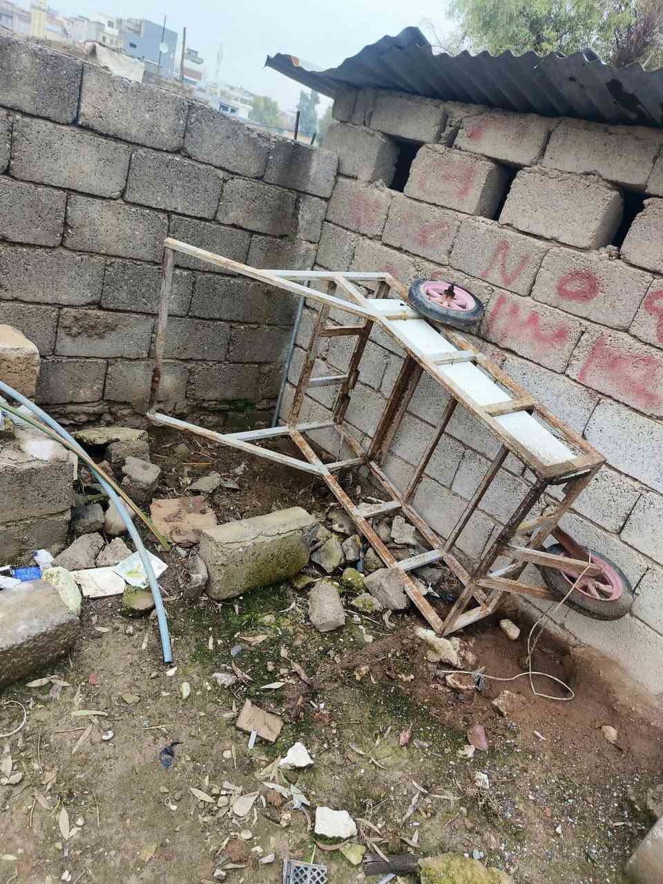 عندي هاي العربانة للبيع يعوزها بس تايه سعرها 60 الف وبيها مجال للشراي مكاني موصل ايسر حي الفلاح رقمي او راسلني خاص /***********
