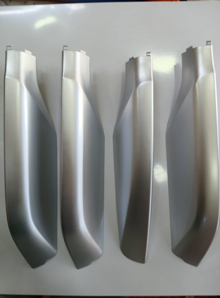 التخم 60 الف كفر تبريد برادو 2003
كفرات ترايش قماره برادو 2010. السعر 4 قطع 50الف
يتوفر توصيل *********** وساب فقط يشتغل
