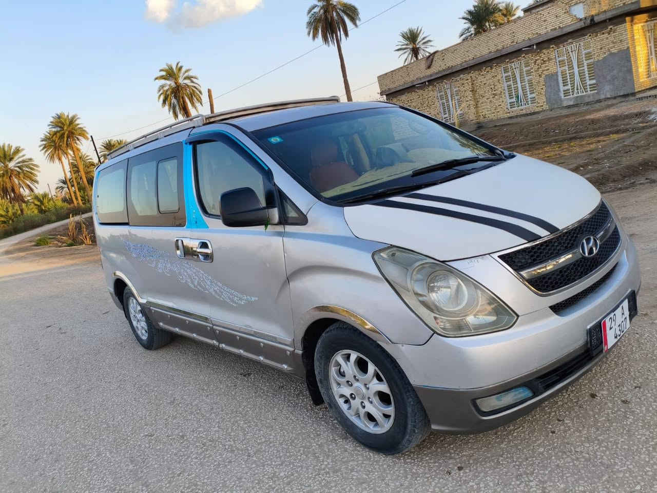 السلام عليكم ستاركس 2009  مفتوح  للبيع او مراوس سياره جاهزه من كلشي مكينه جديده كير اكسن حداديه تخم تاير سياره مال جناي مكان سياره الديوانية السعر 118 للاستفسار الاتصال على الرقم.   ***********
