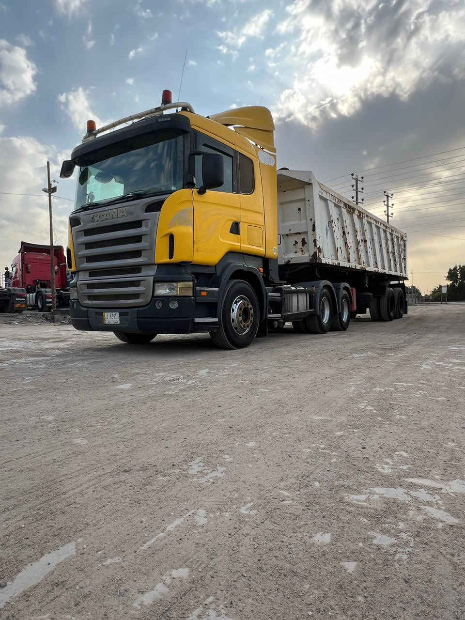 .       .      بسم الله الرحمن الرحيم 

معرض العبيدي لتجارة الشاحنات و المعدات الثقيلة 
نعرض لكم كل ما هو جديد و مميز @ سكانيه 2005مكينه v500 راس بلادي باج. بطن مجموعة ورده 🌹 كير عايدي عربانه امراتيه 2012 جديده كله مكفوله راس وعربانه سعر $5,50بيها مجال ***********عنوانه البصره الزبير معرض العبيدي
