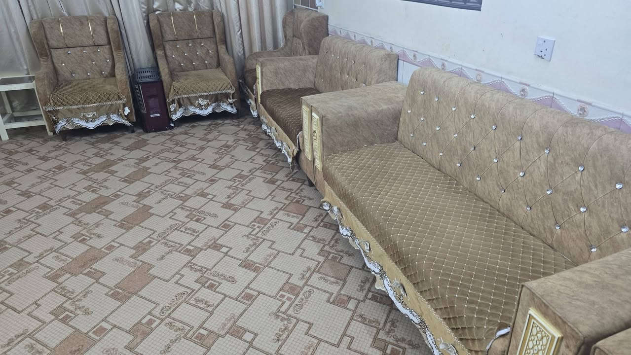 السلام عليكم تخم جديدة 10 قطع لبيع مليون مكان حي علي الهادي +***********
