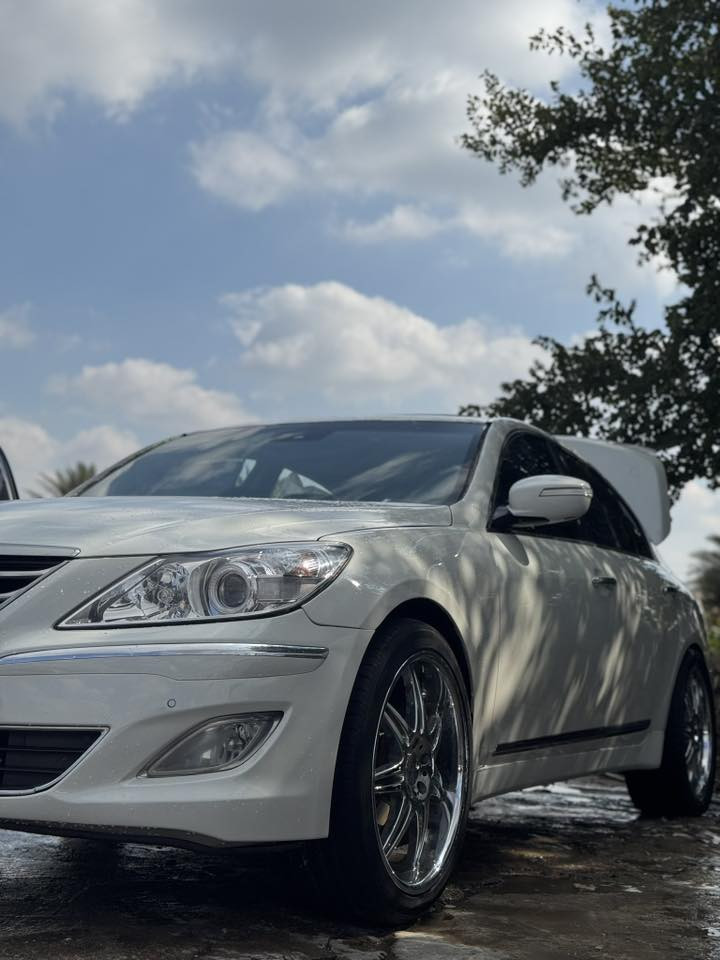 سلام عليكم للبيع جنيسيز موديل 14 خليجي السياره حلوه وجديده مال بيت محرك 6كير مكنيه كفاله ع وضع الشركه بسمي مدور ثاني يوم رقم إنكليزي مكاني بابل مشروع المسيب سياره فول موصفات رويال السعر 110 وبيه مجال لشراي رقمي ***********
